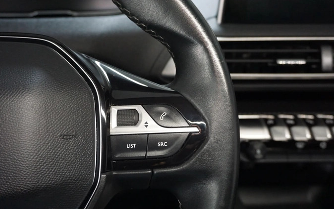 Peugeot 3008 cena 58900 przebieg: 247000, rok produkcji 2019 z Kazimierz Dolny małe 667
